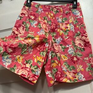 Floral vintage mom shorts!